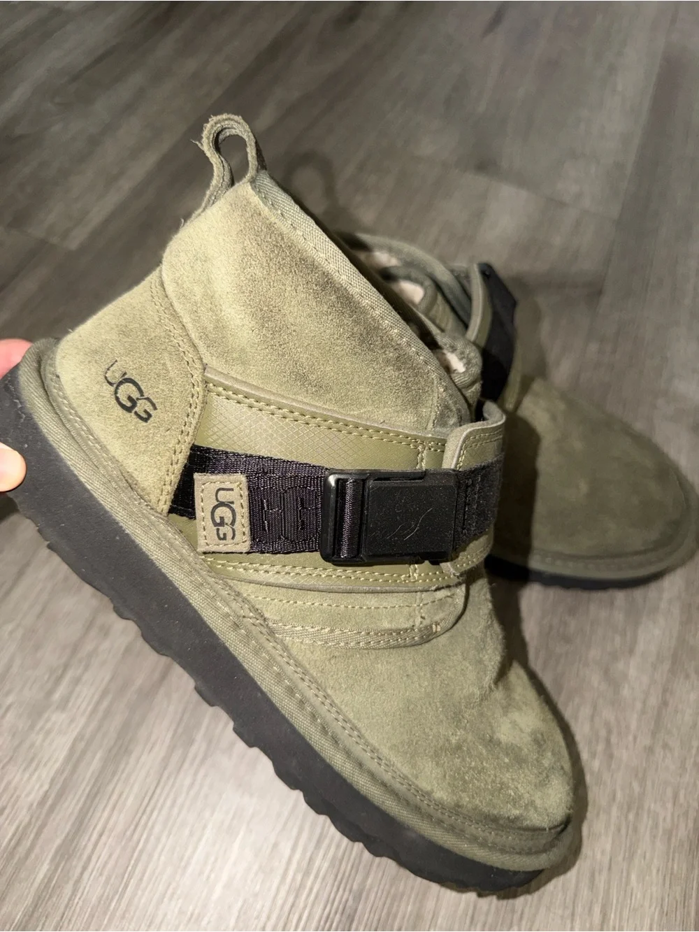 UGG Neumel SnapBack boots men’s size 10